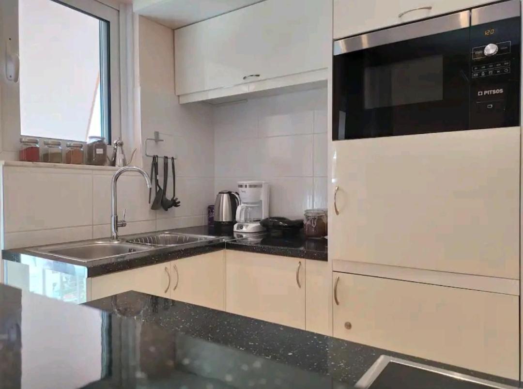 Stylish -Modern Apartment Heart Of Marousi 아테네 외부 사진