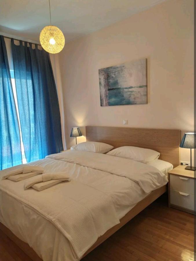 Stylish -Modern Apartment Heart Of Marousi 아테네 외부 사진